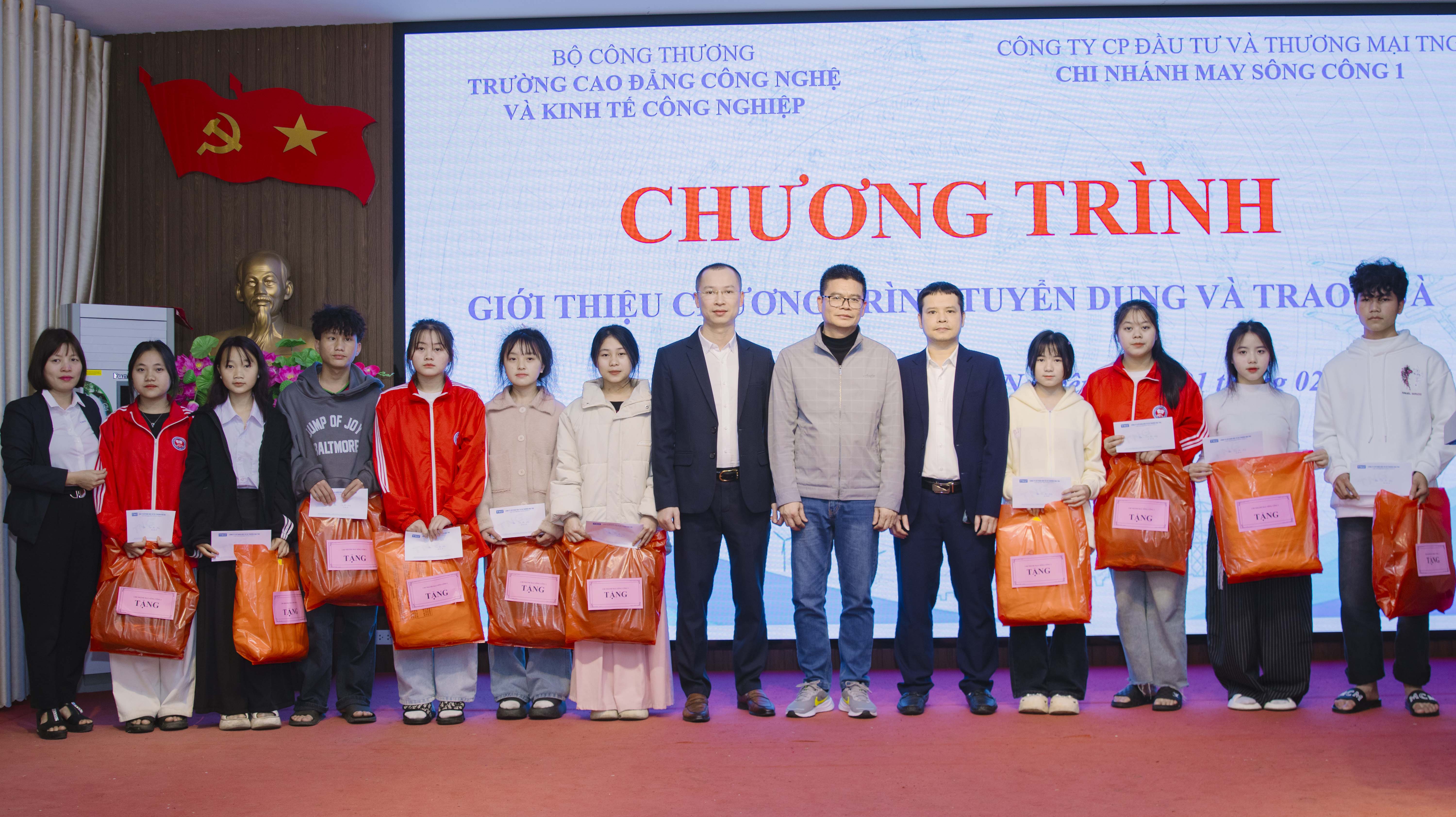 Mô hình Đào tạo kép tại IETC – Mô hình hợp tác hiệu quả giữa Nhà trường và Doanh nghiệp